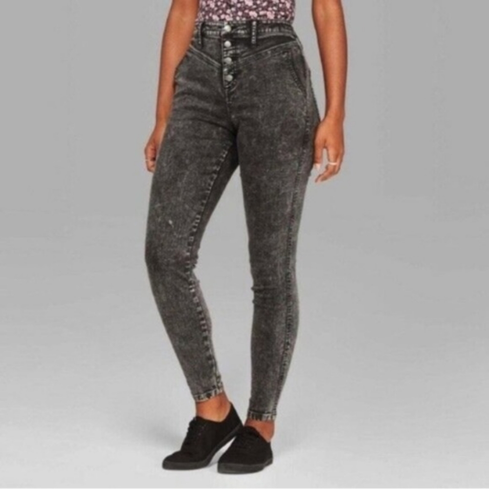 Wild Fable ultra high waist button fly skinny jean and black acid wash size 10